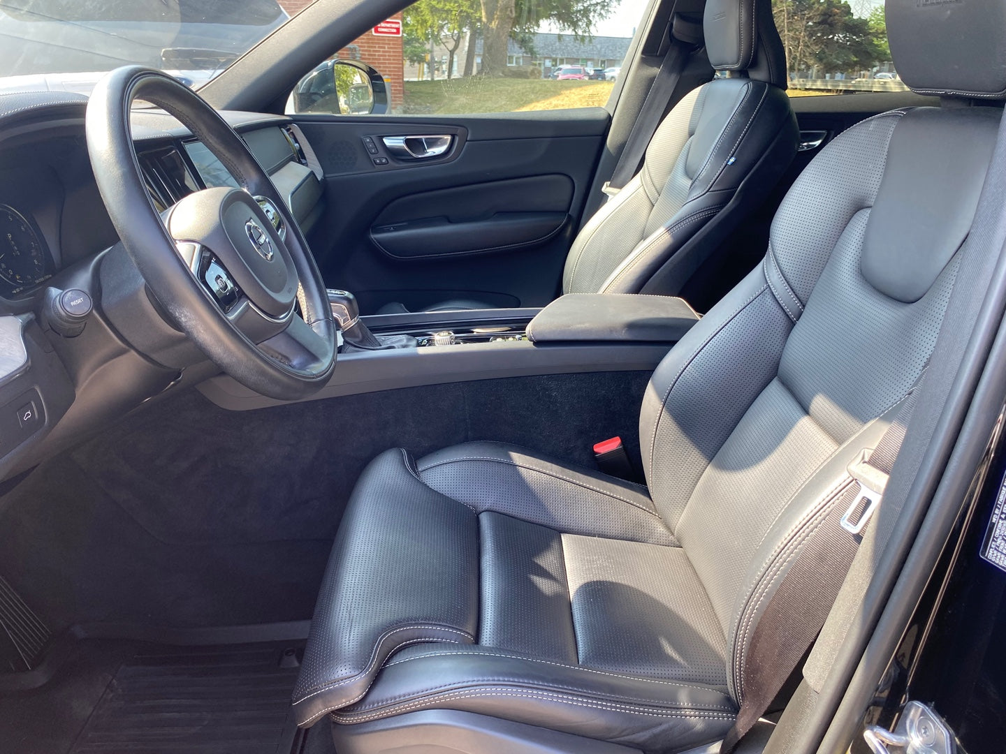 VOLVO XC60 2019