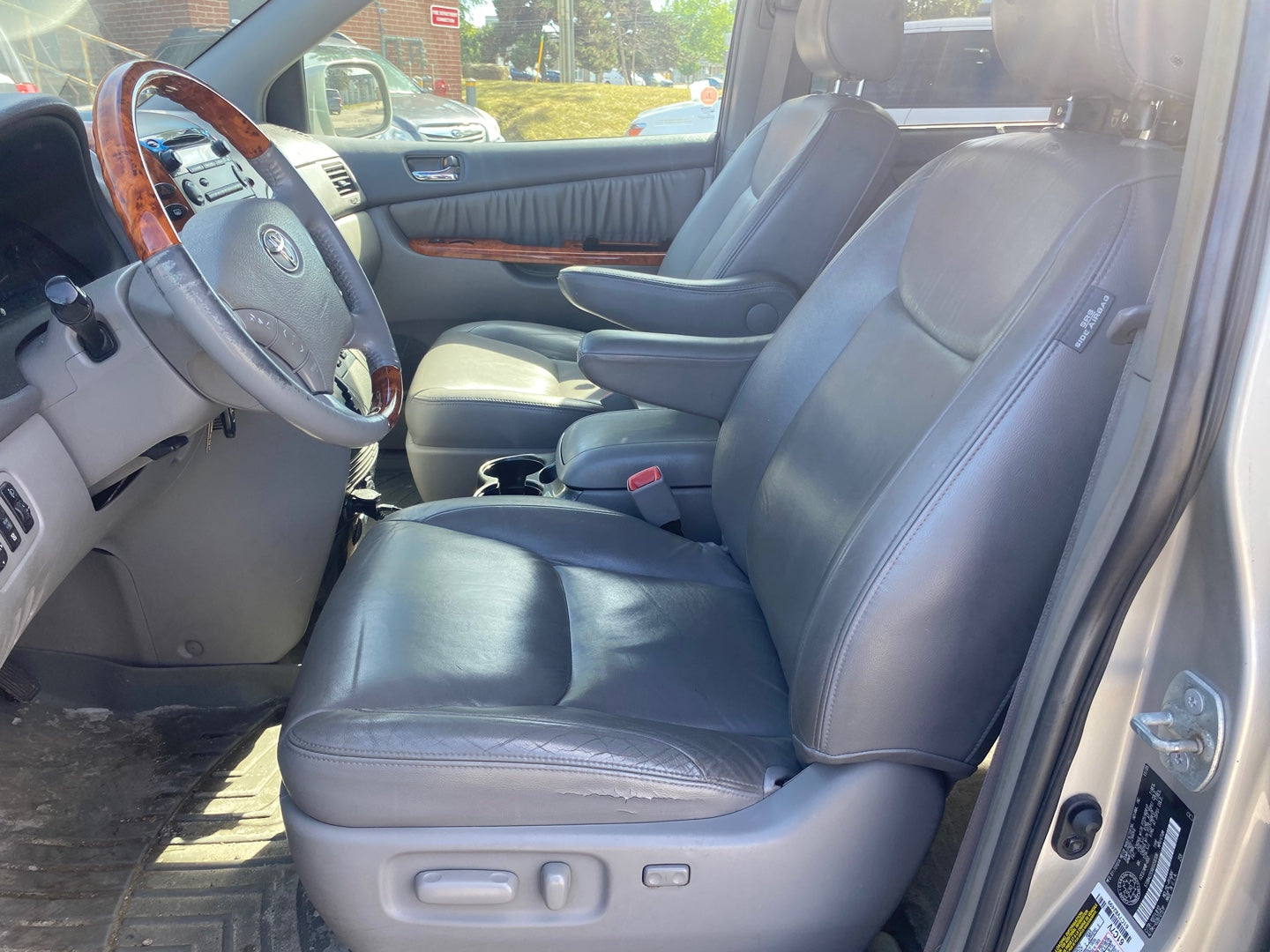 TOYOTA SIENNA 2006