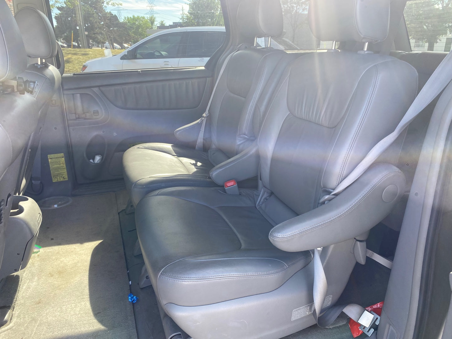 TOYOTA SIENNA 2006