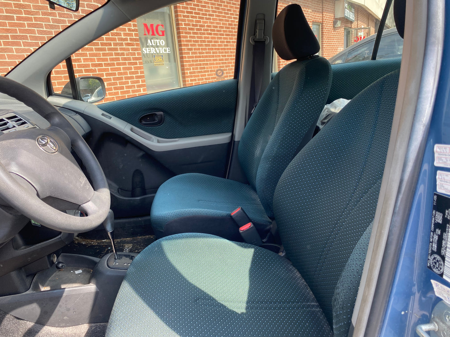 TOYOTA YARIS 2006