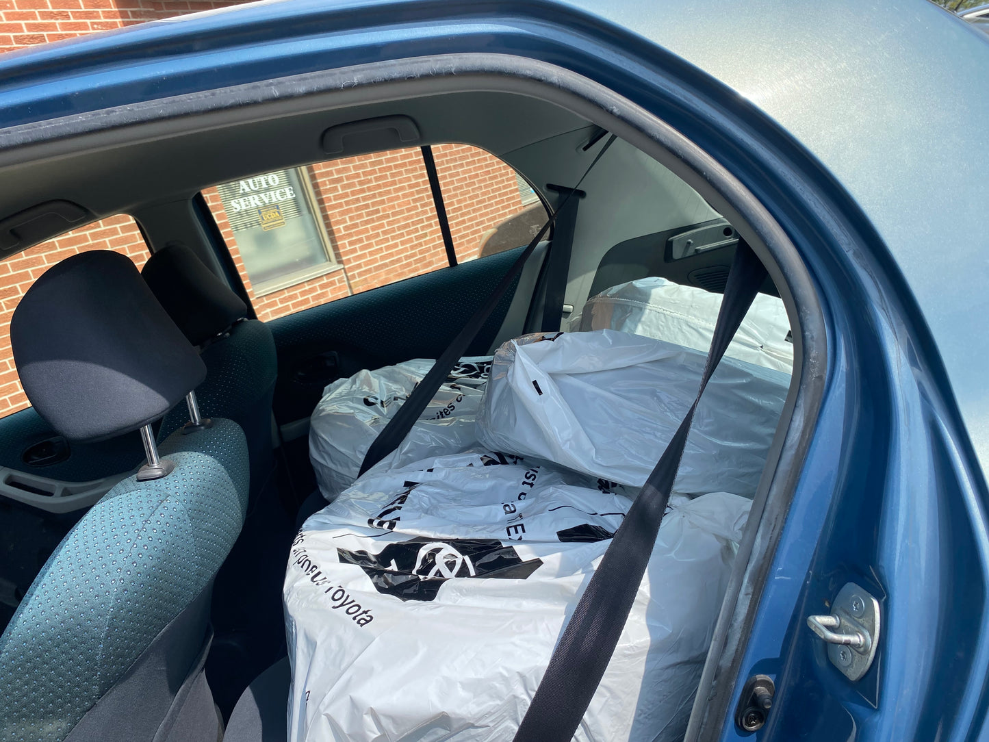 TOYOTA YARIS 2006