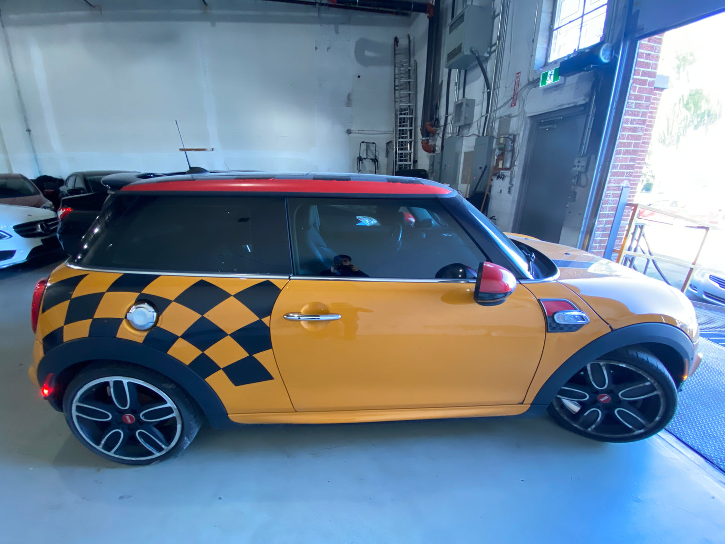 MINI COOPERS 2017