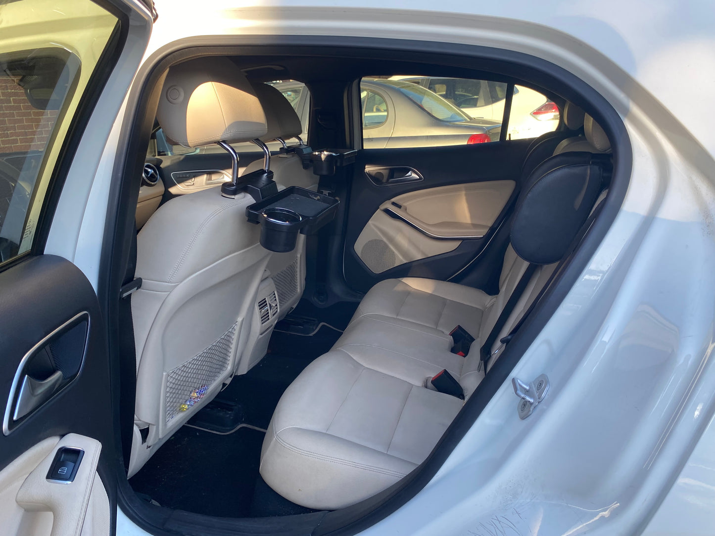 MERCEDES-BENZ GLA250 2015