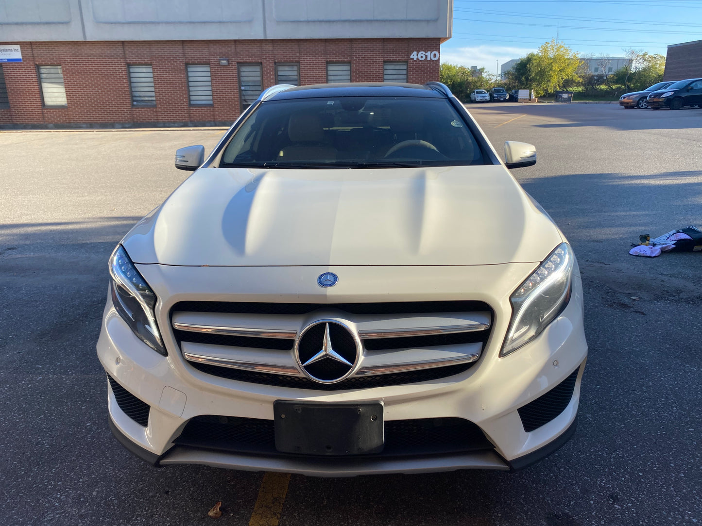 MERCEDES-BENZ GLA250 2015
