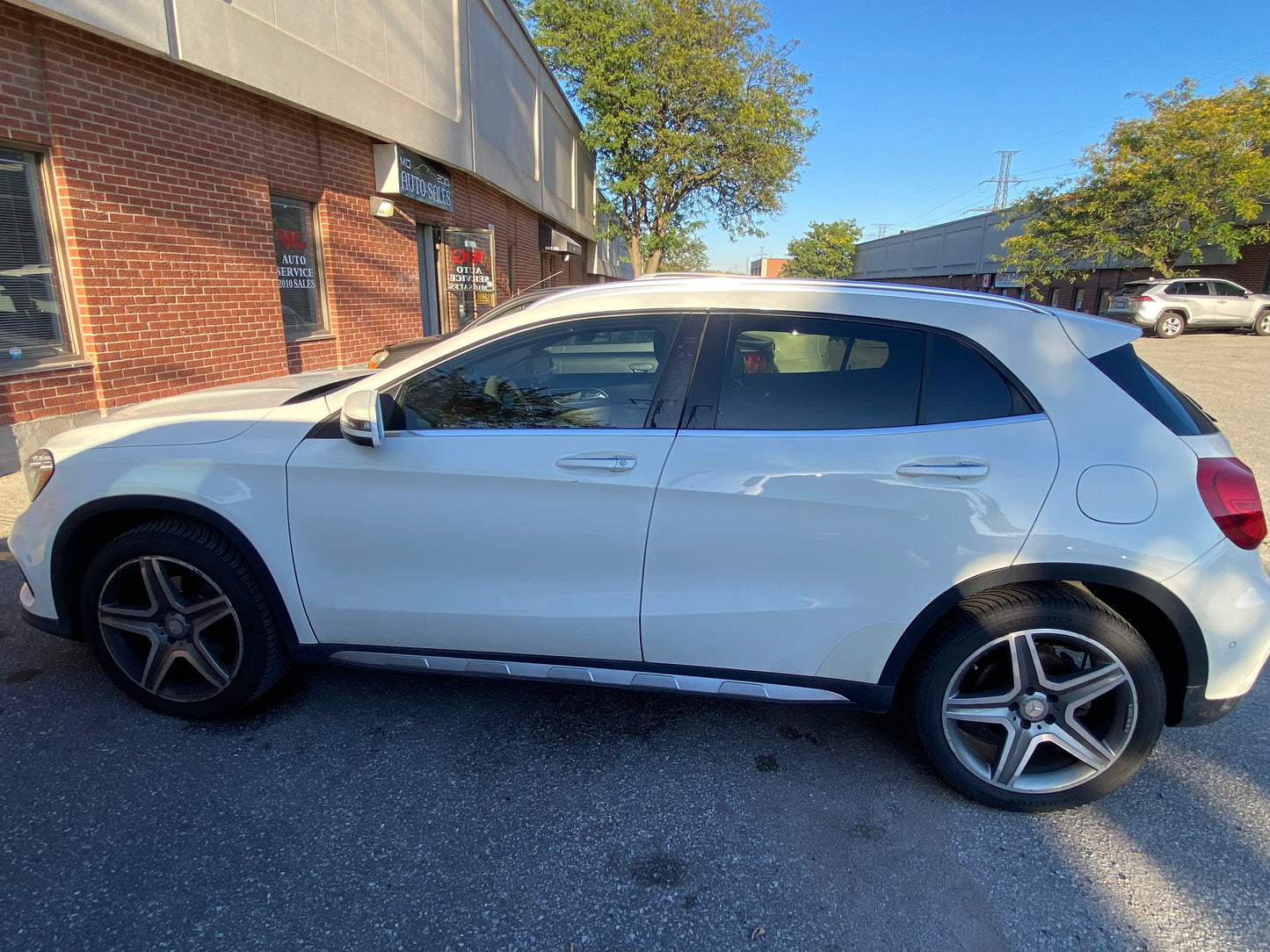 MERCEDES-BENZ GLA250 2015