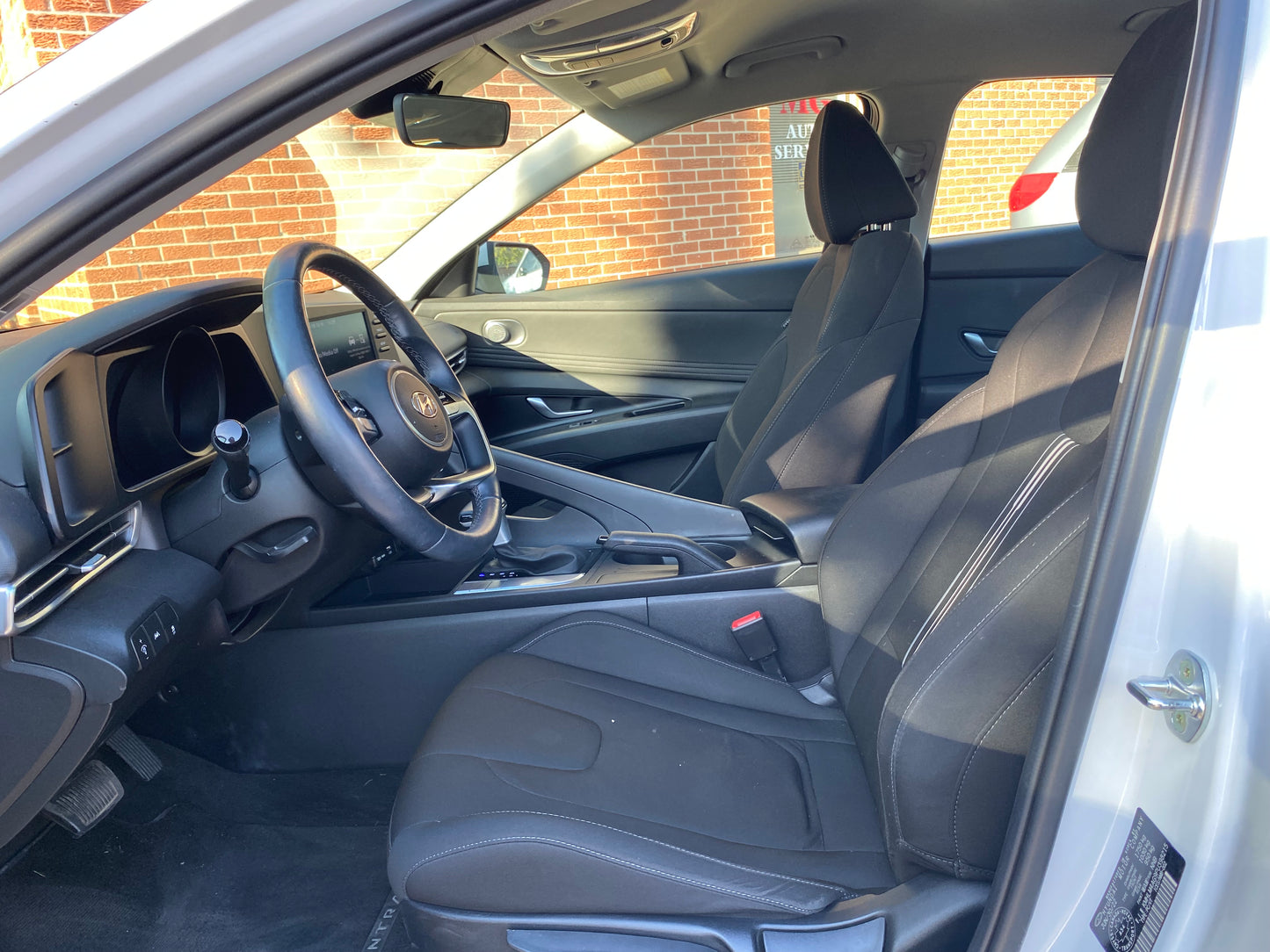 HYUNDAI ELANTRA 2023