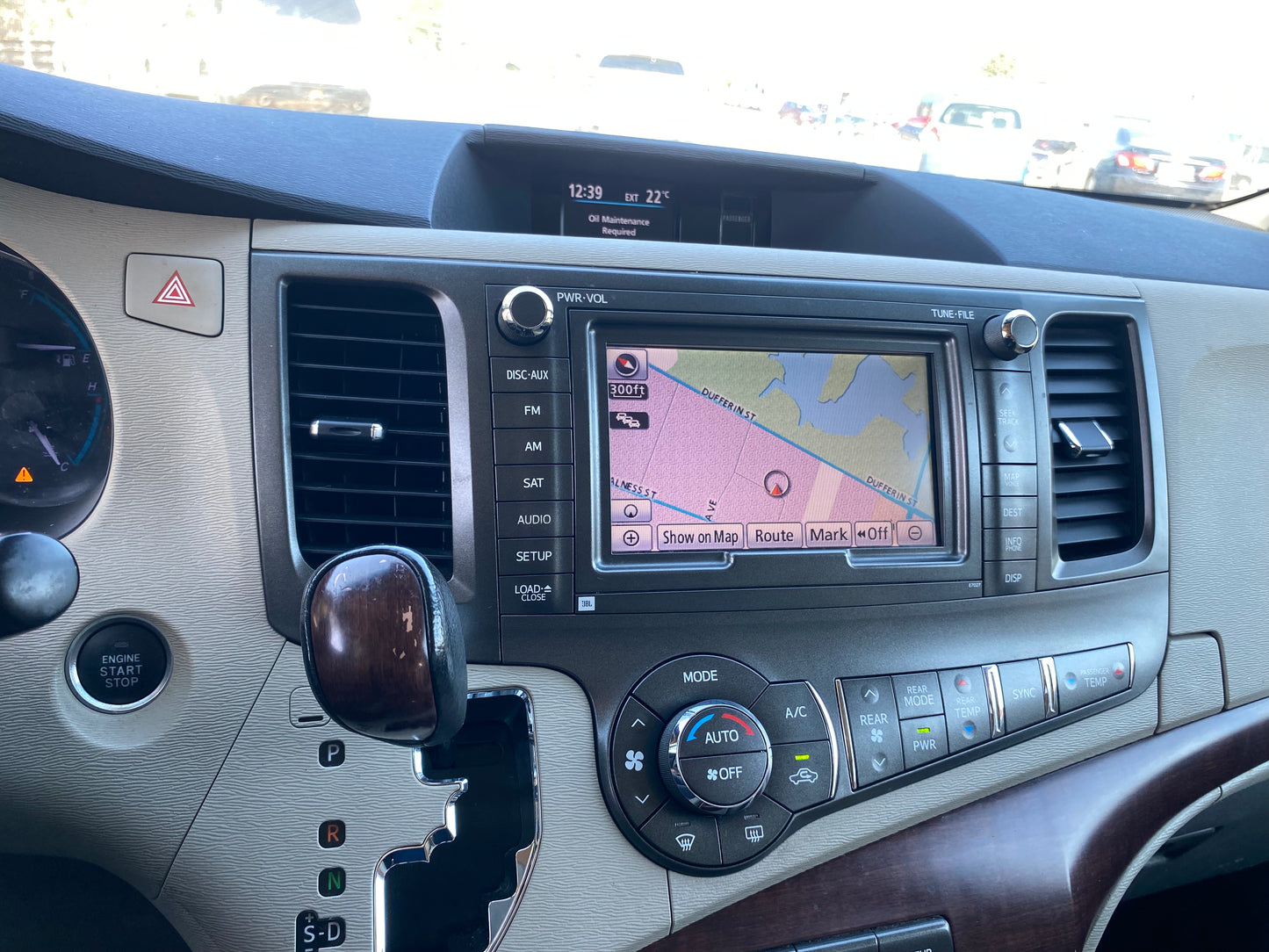 TOYOTA SIENNA 2011