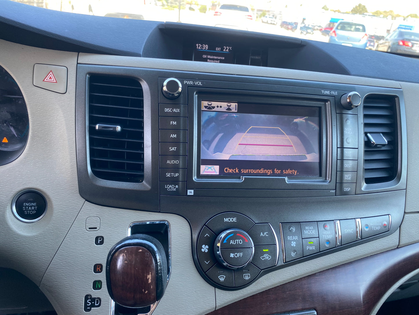 TOYOTA SIENNA 2011