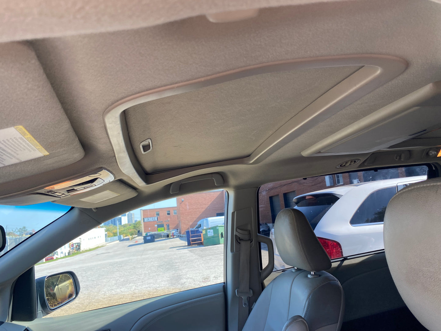 TOYOTA SIENNA 2011