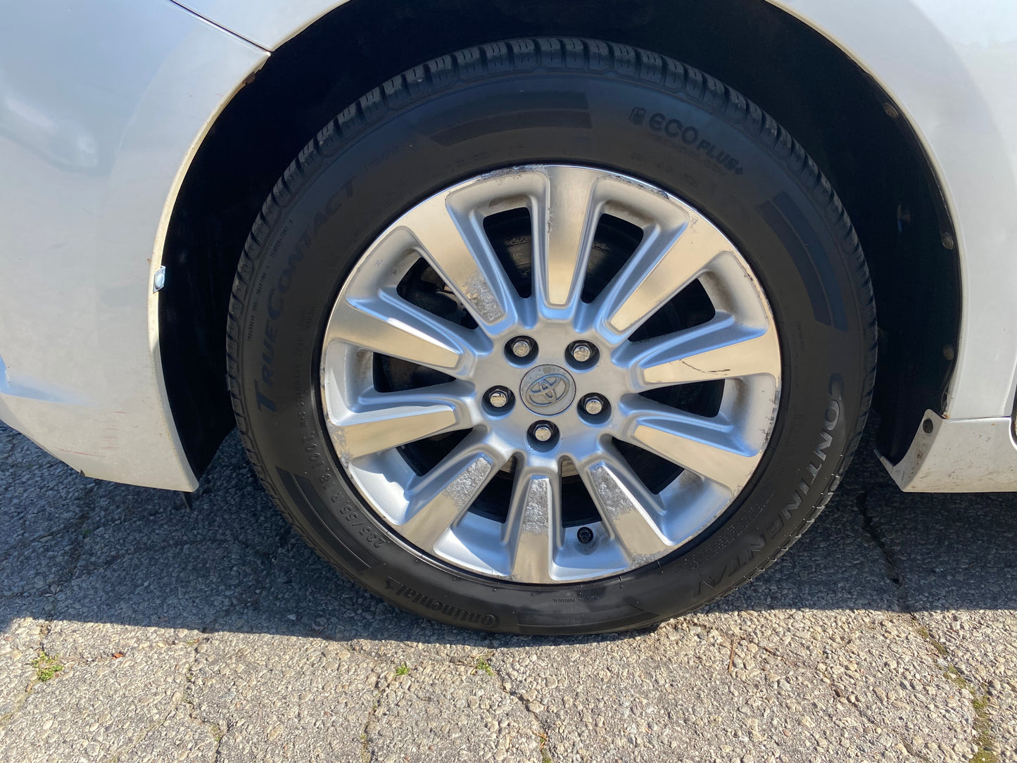 TOYOTA SIENNA 2011