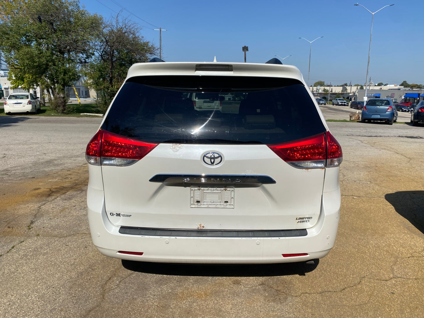 TOYOTA SIENNA 2011