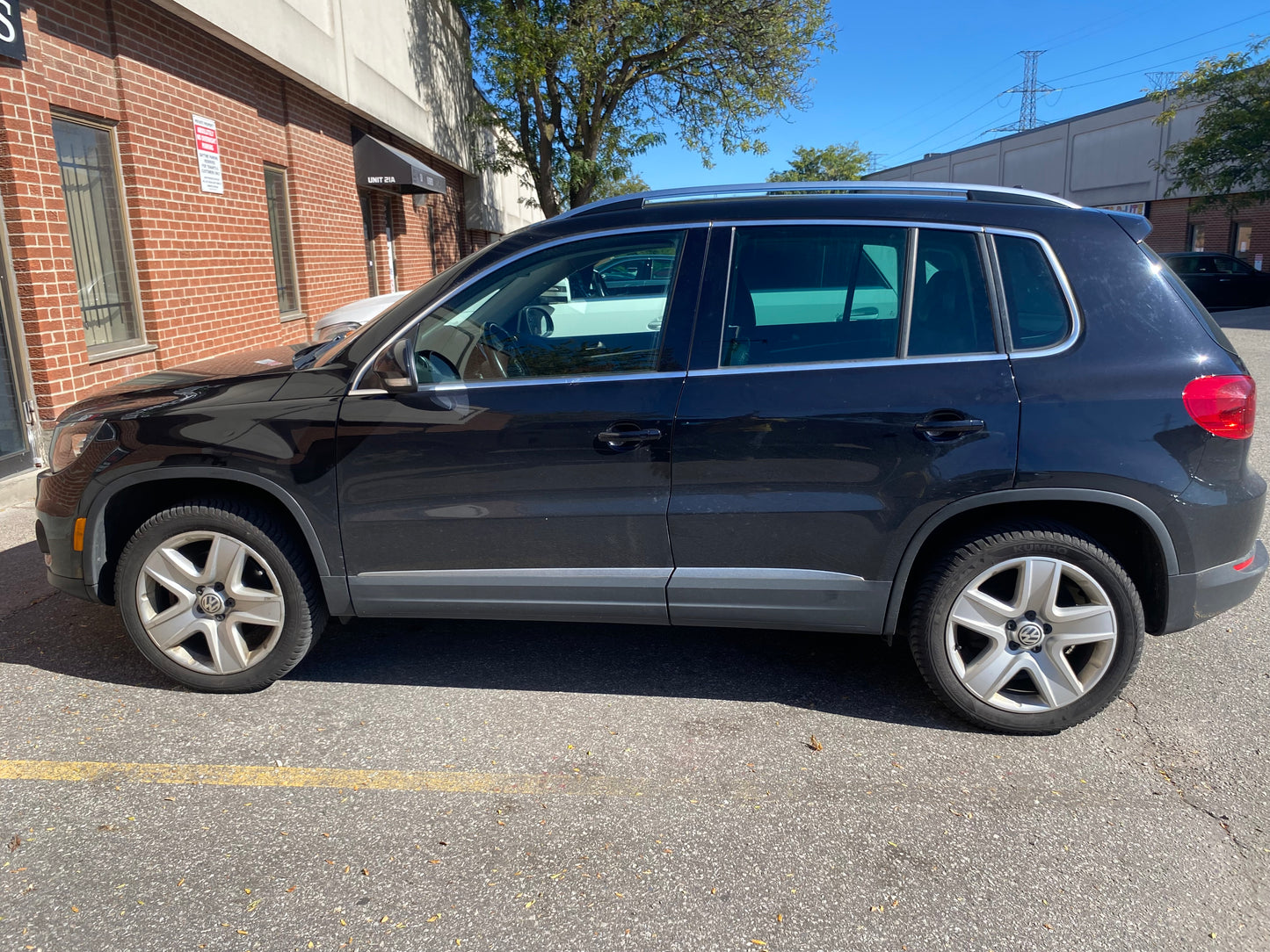 VOLKSWAGEN TIGUAN 2016