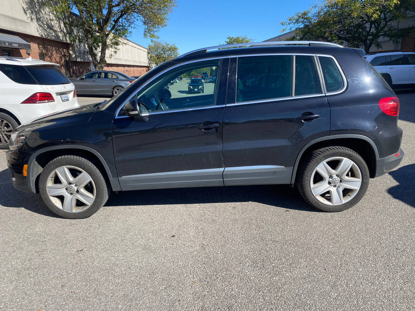 VOLKSWAGEN TIGUAN 2016