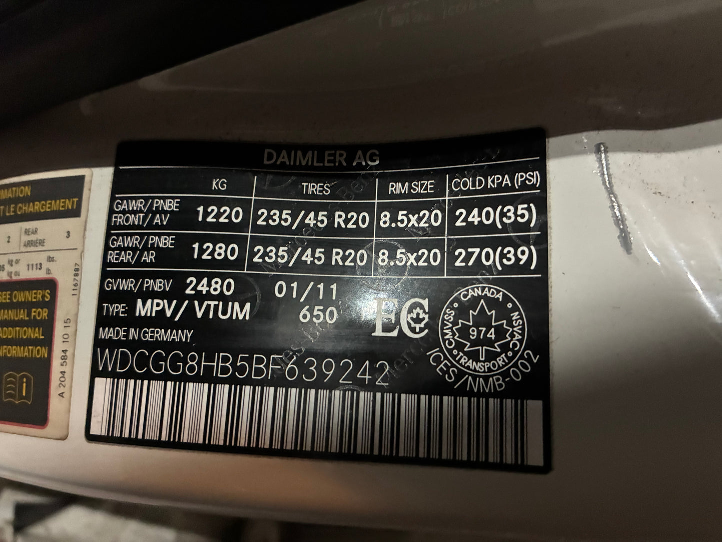 Mercedes-Benz GLK350 2011