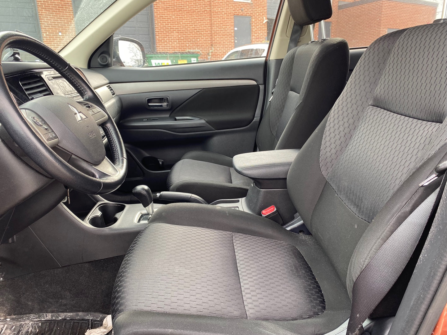 MITSUBISHI OUTLANDER 2014