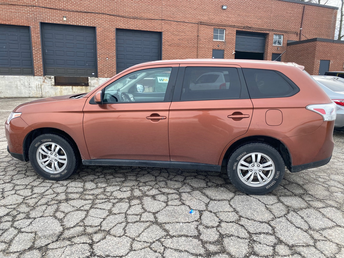 MITSUBISHI OUTLANDER 2014
