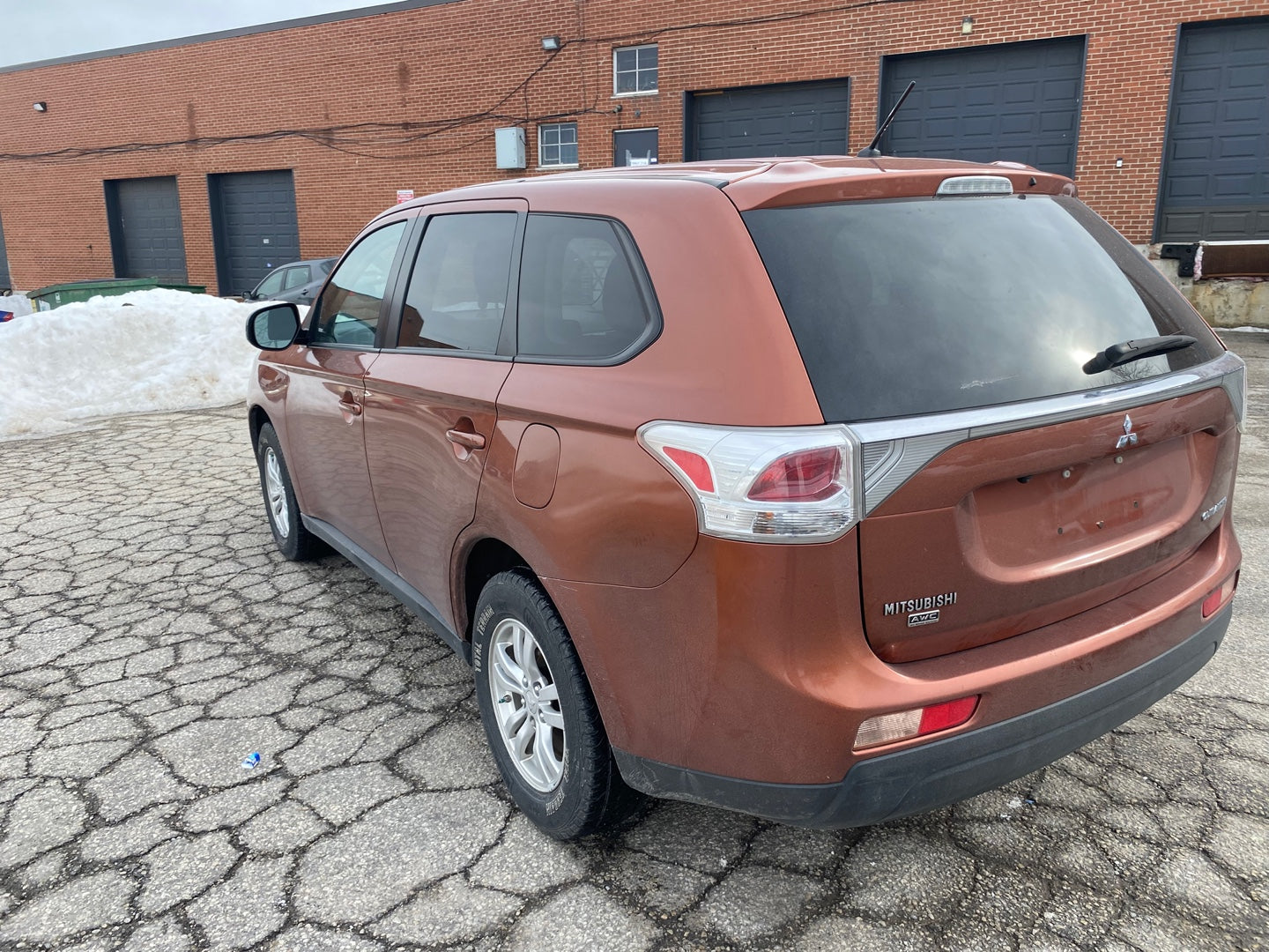 MITSUBISHI OUTLANDER 2014