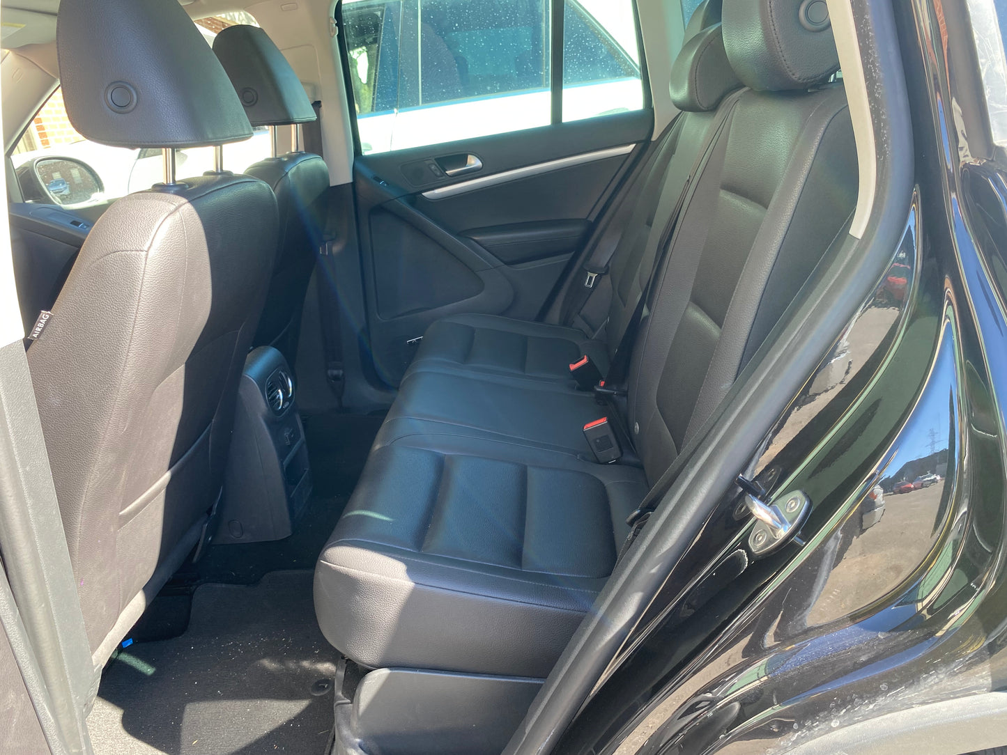 VOLKSWAGEN TIGUAN 2016