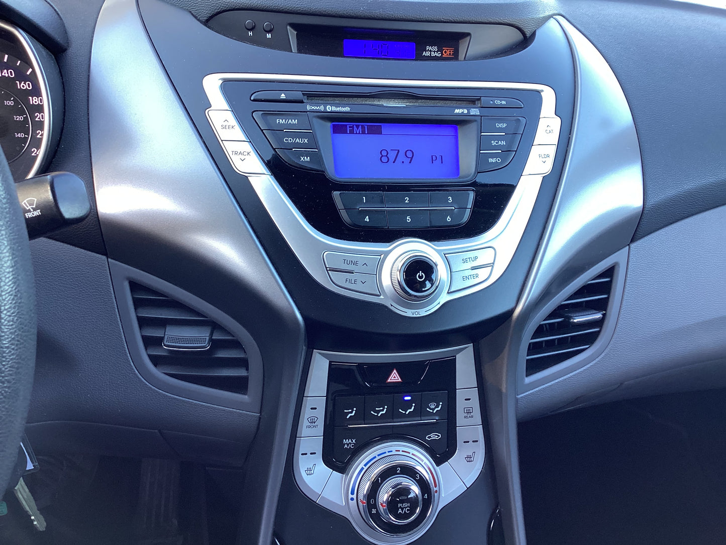 HYUNDAI ELANTRA 2012