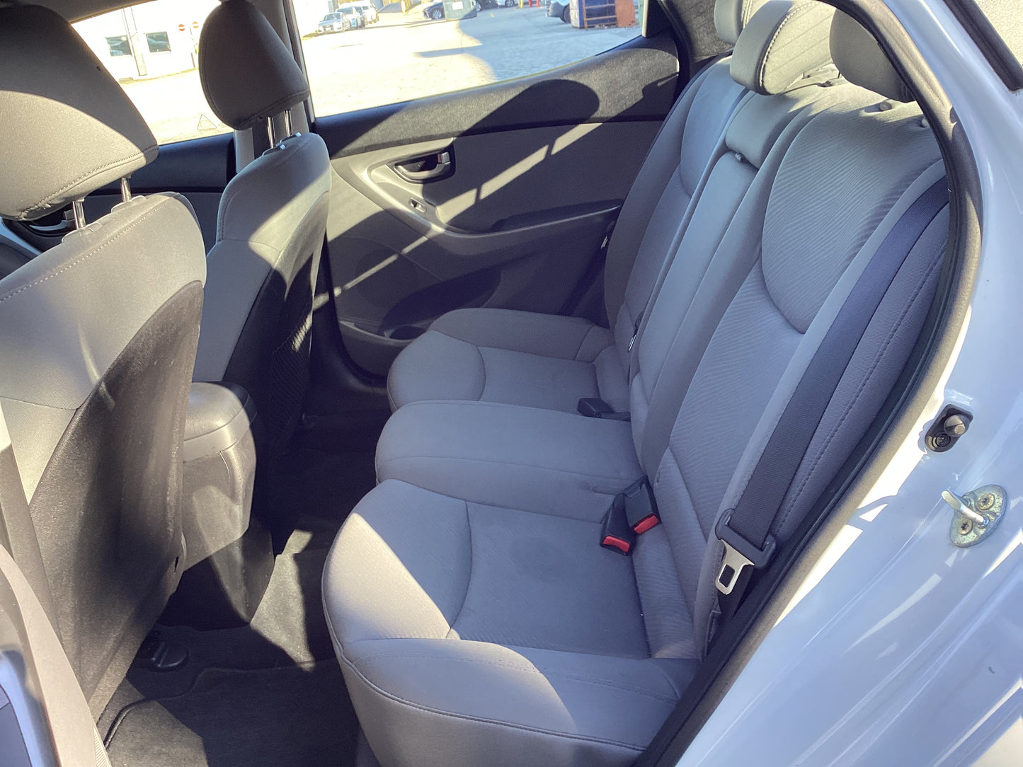 HYUNDAI ELANTRA 2012