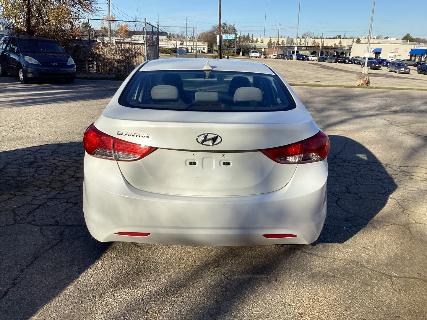 HYUNDAI ELANTRA 2012