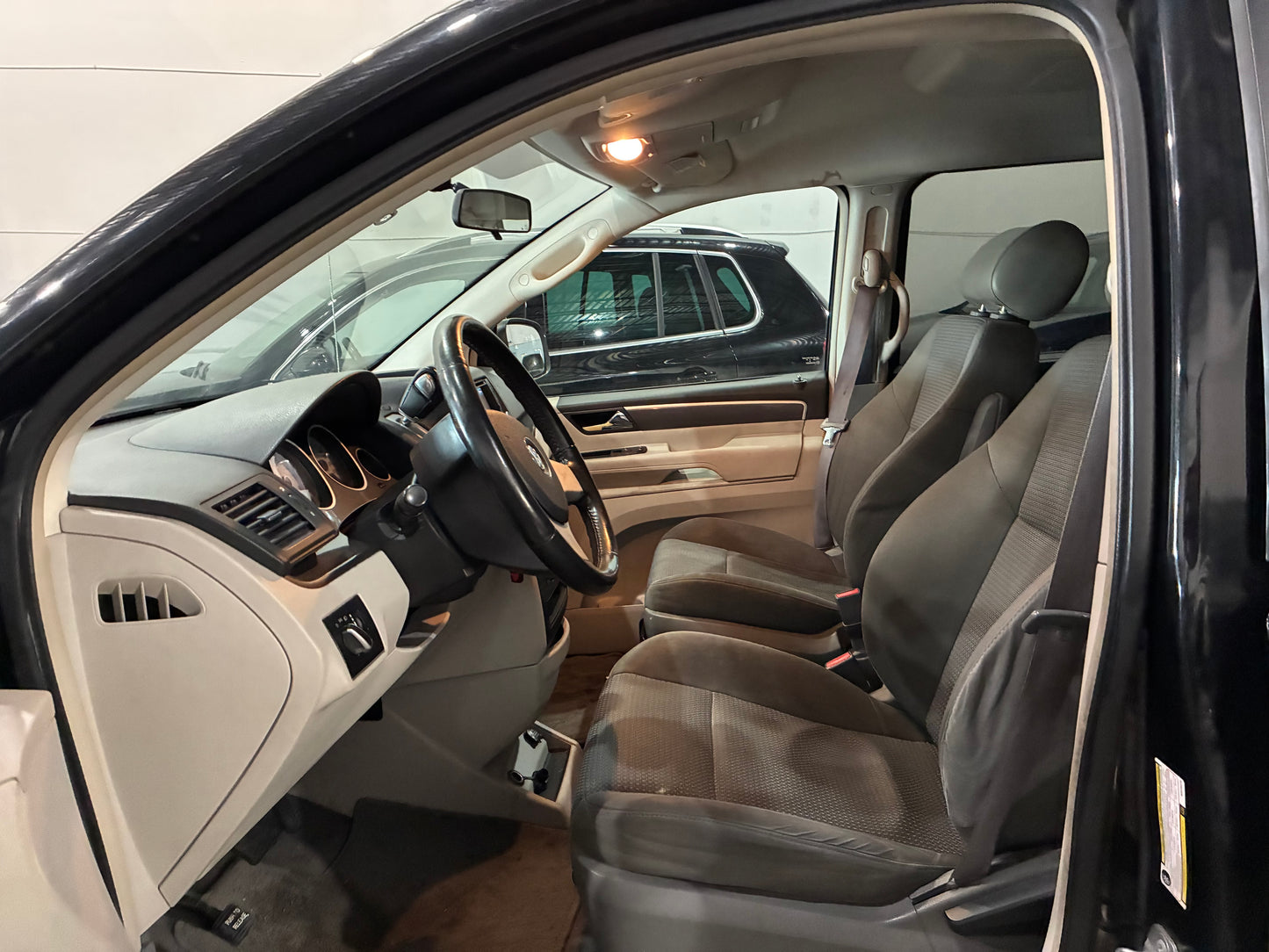 VOLKSWAGEN ROUTAN 2010