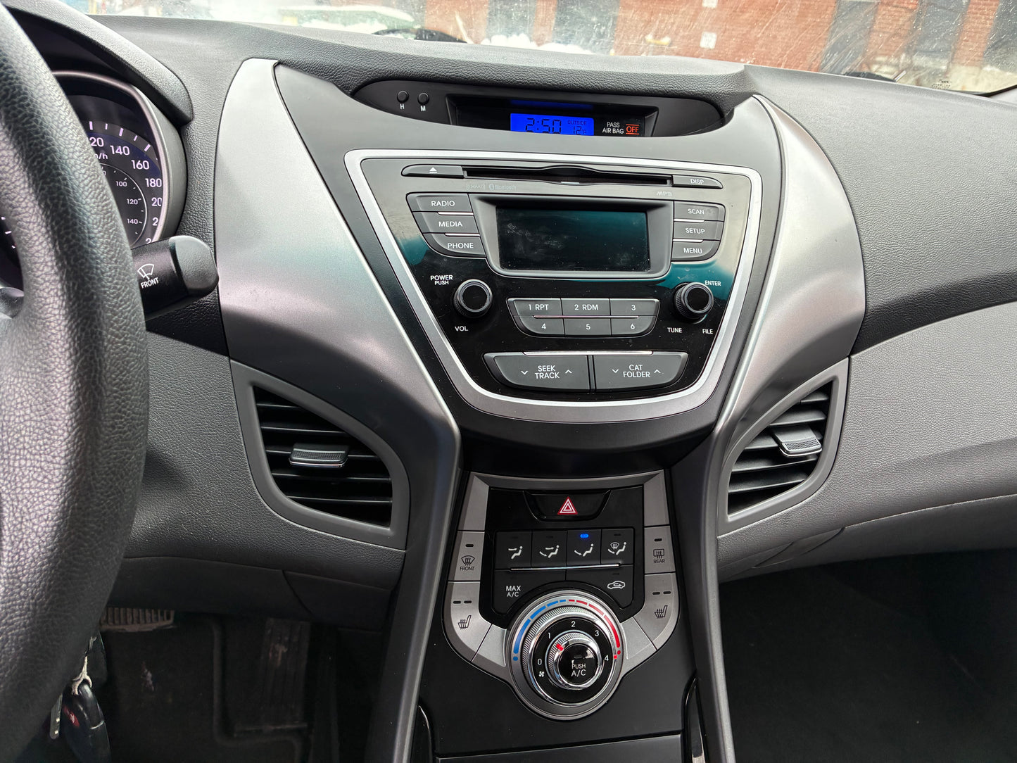 HYUNDAI ELANTRA 2013