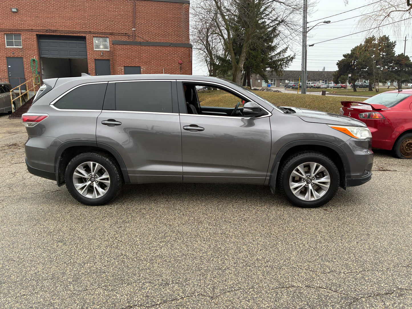 TOYOTA HIGHLANDER 2016