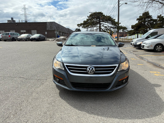 VOLKSWAGEN PASSAT 2012
