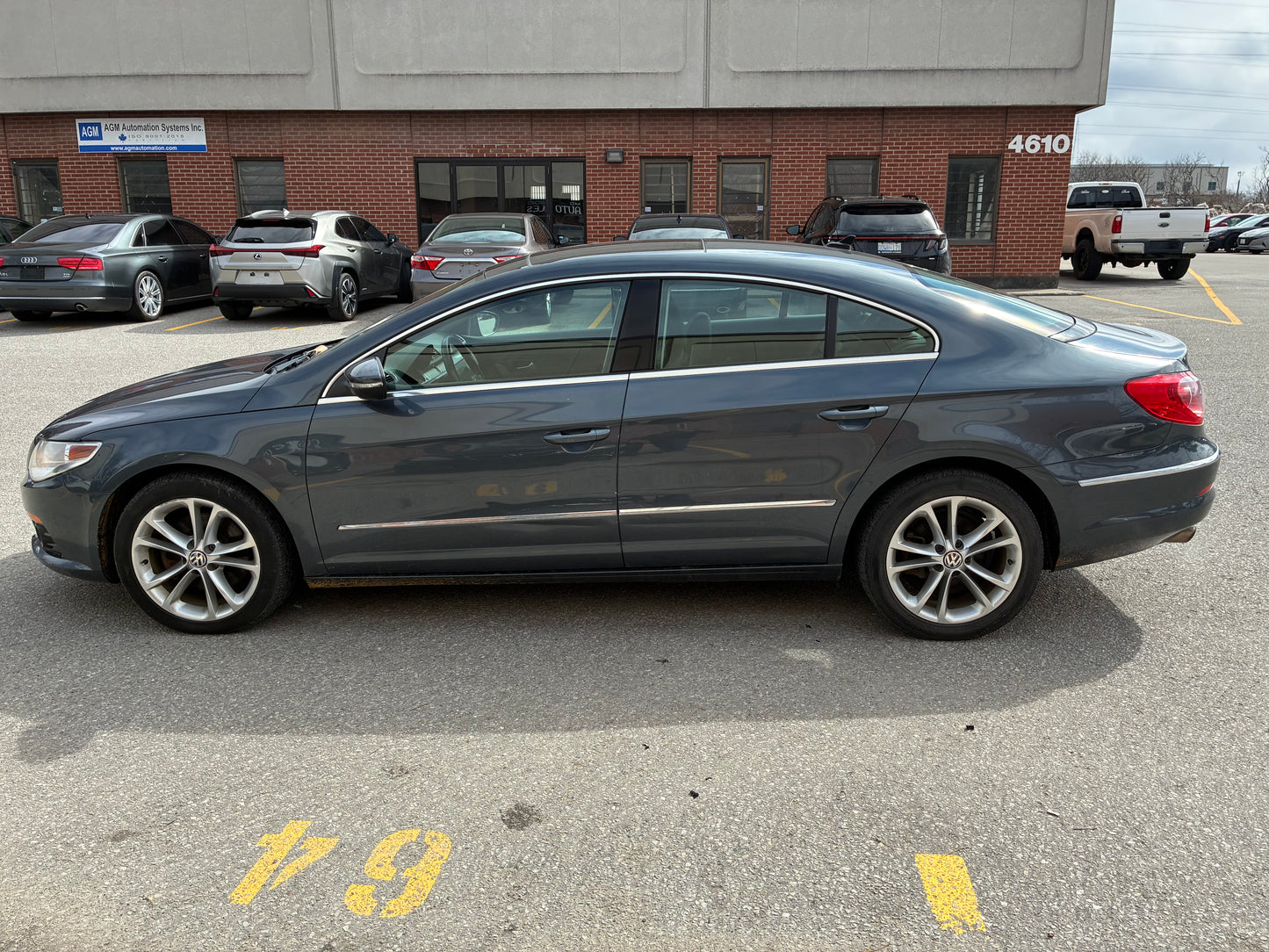 VOLKSWAGEN PASSAT 2012