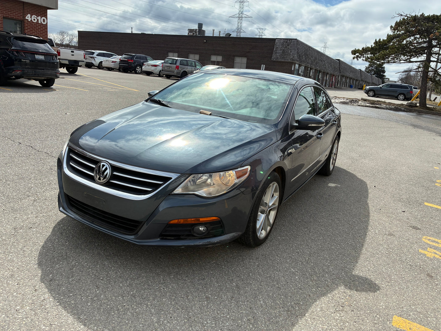 VOLKSWAGEN PASSAT 2012