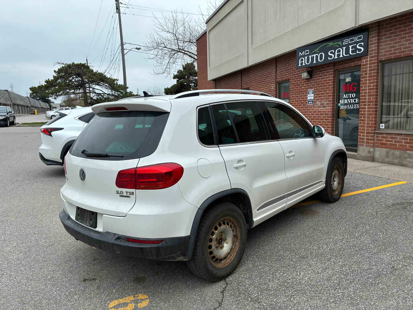 VOLKSWAGEN TIGUAN 2014