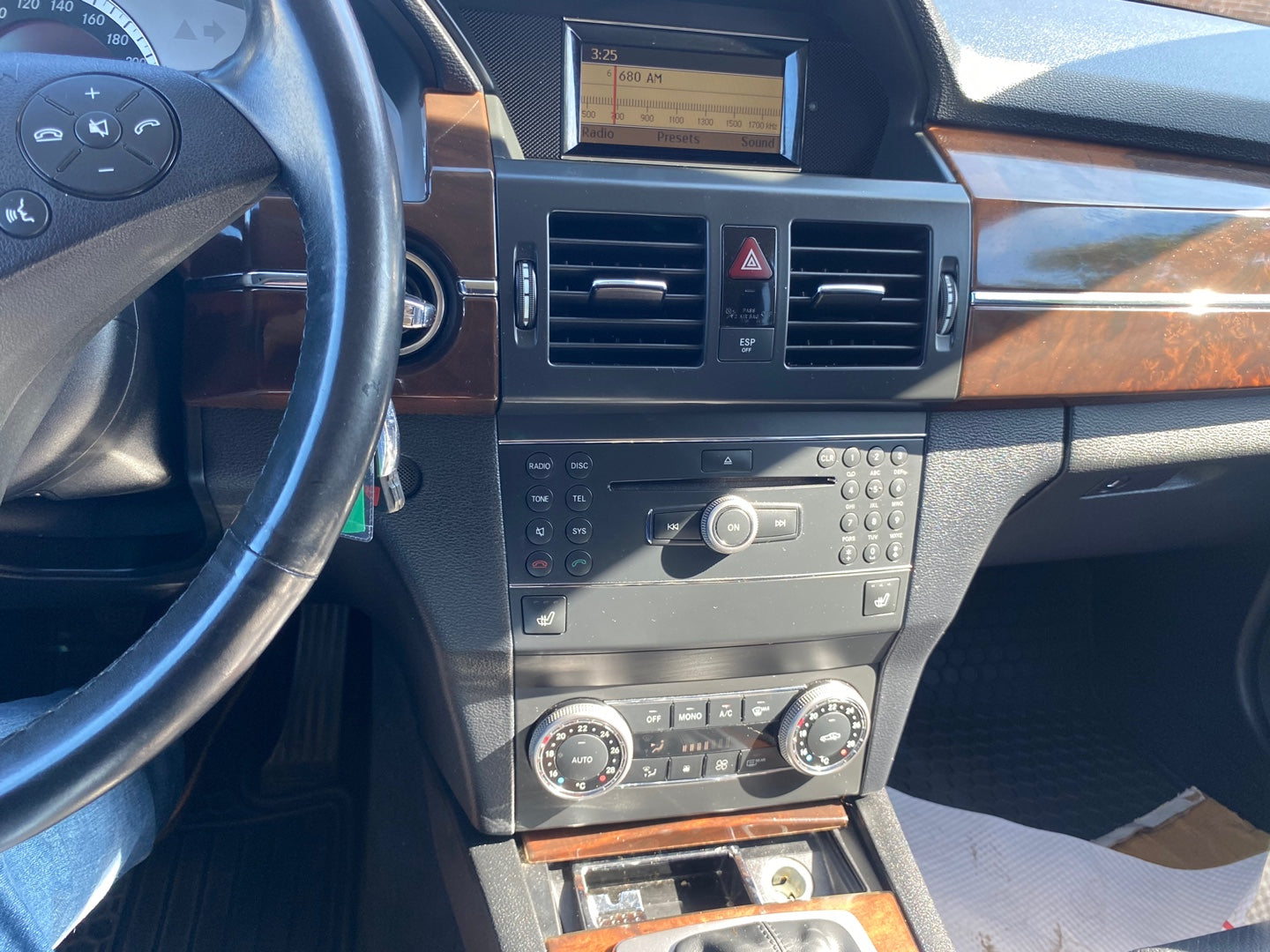 MERCEDES-BENZ GLK350 2010