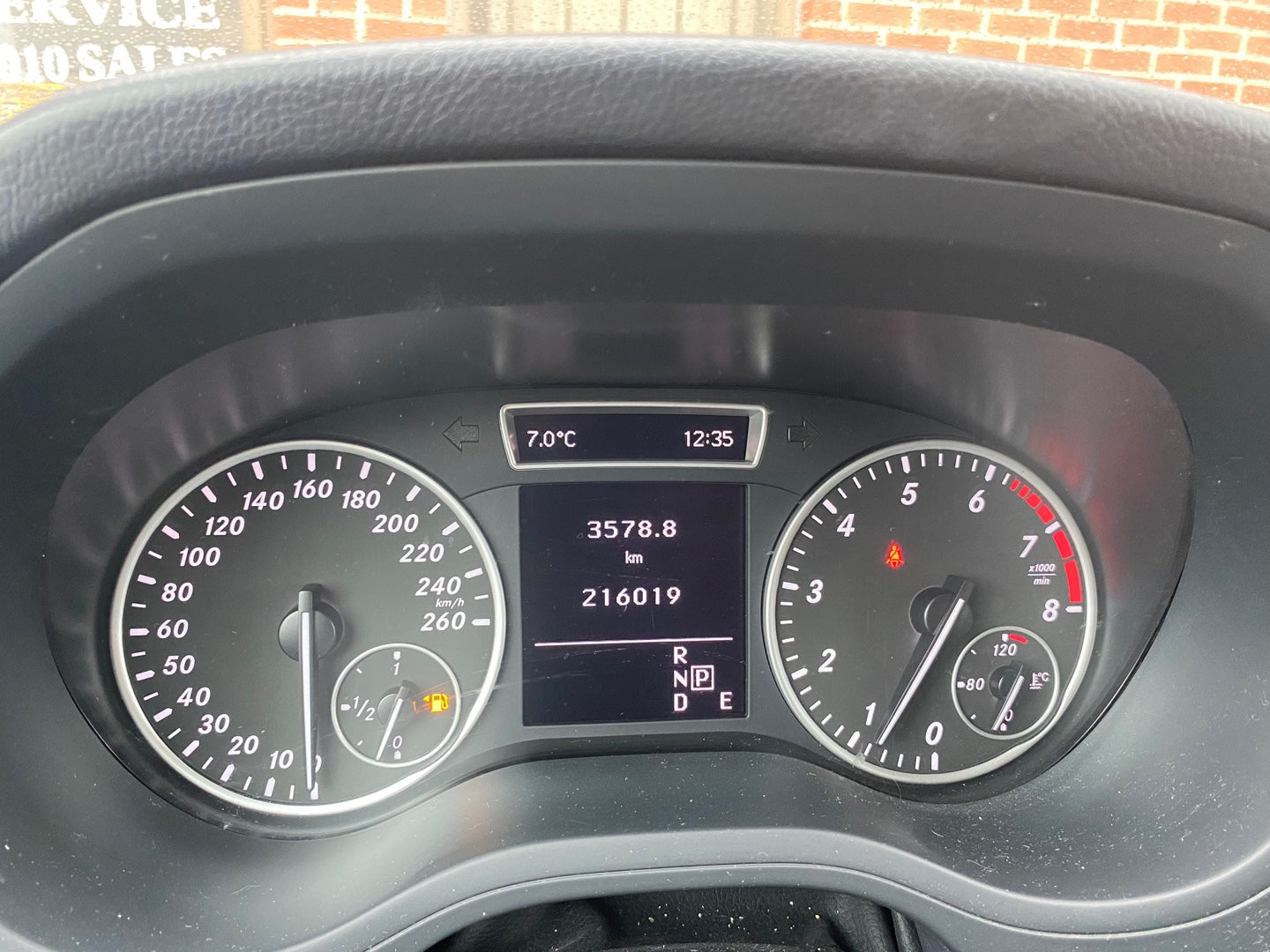 MERCEDES-BENZ B250 2014