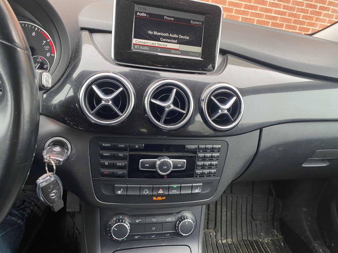 MERCEDES-BENZ B250 2014