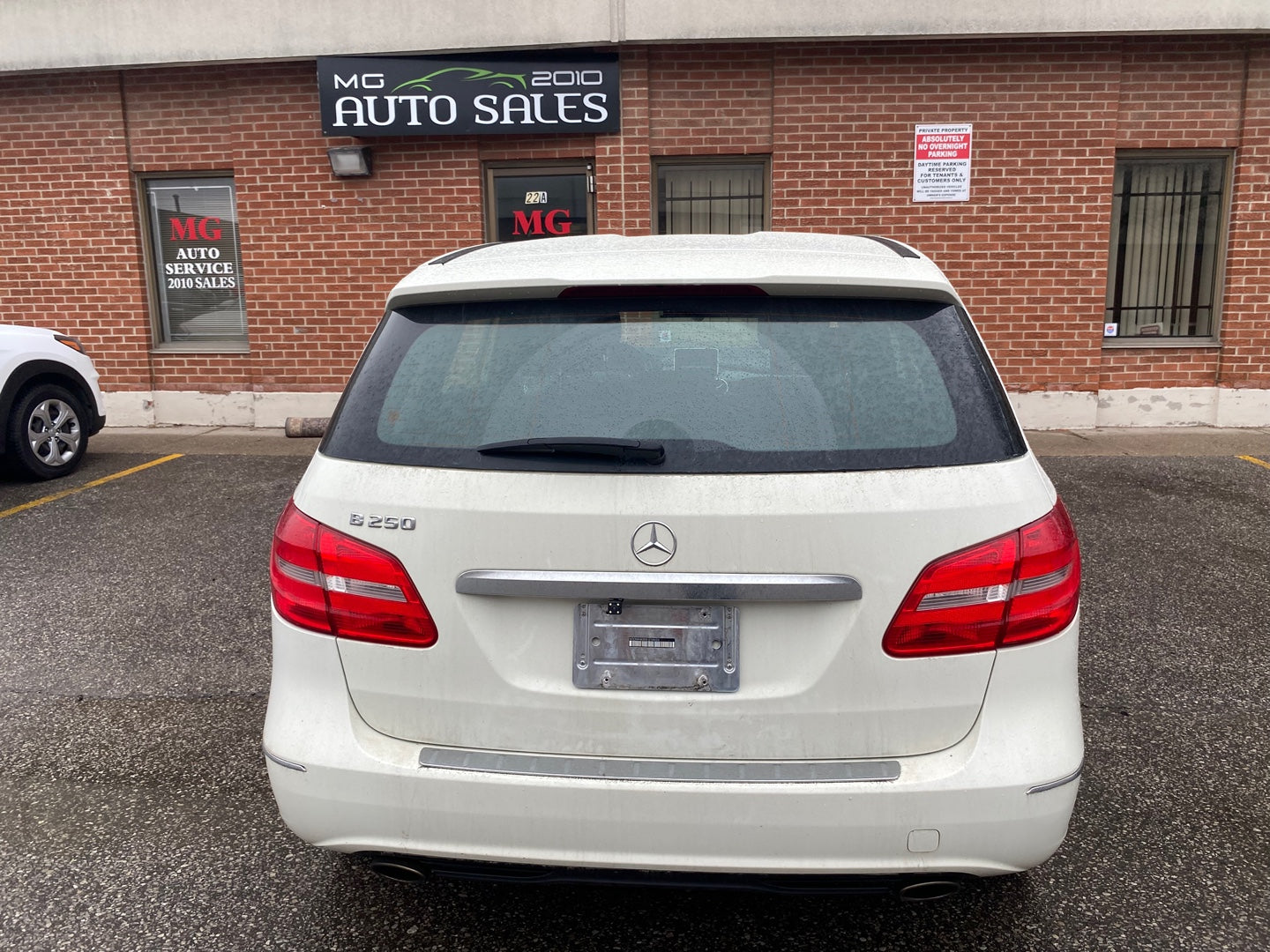 MERCEDES-BENZ B250 2014