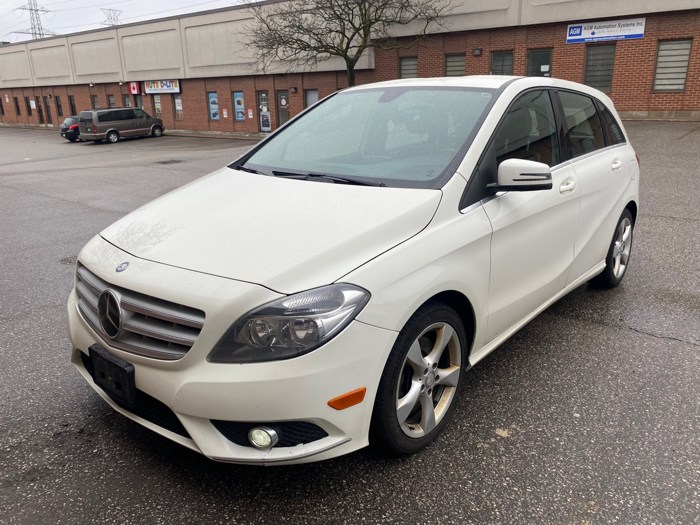 MERCEDES-BENZ B250 2014
