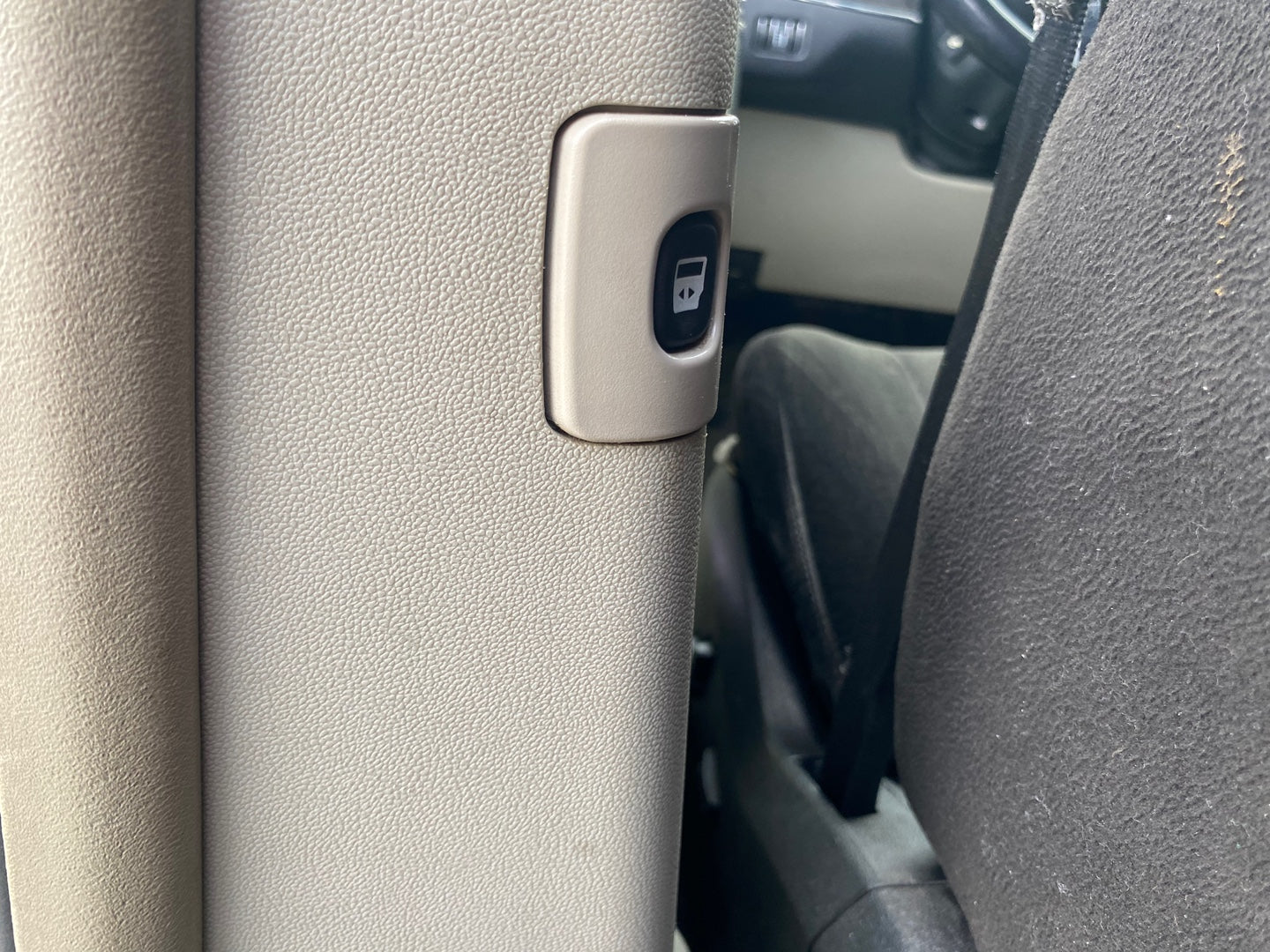 CHRYSLER TOWN&COUNTRY 2012