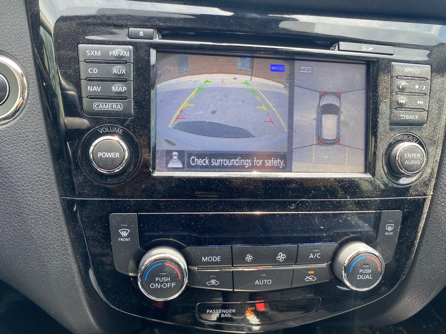 NISSAN QASHQAI 2018